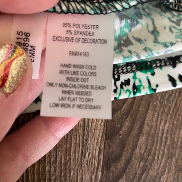 NWT Black/Green/White Calvin Klein Wrap Blouse - Picture 5 of 7